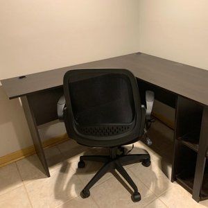 Corner Desk. Excellent condition